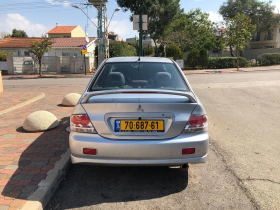 מיצובישי לנסר קלאסיק (2007)