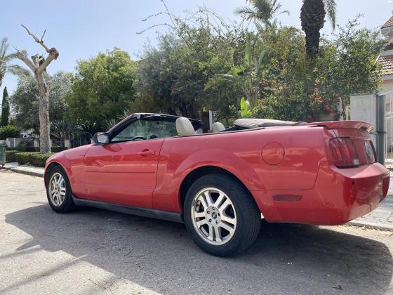 פורד מוסטנג (2008)