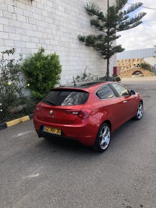 אלפא רומיאו ג'ולייטה (2014)