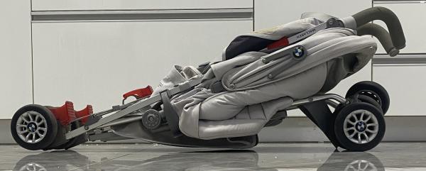 טיולון BMW MACLAREN דגם סופר