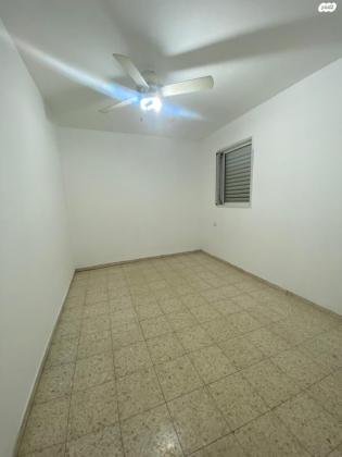 הדר 15 (תל גיבורים)