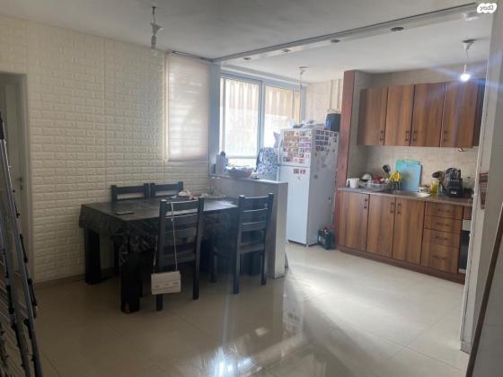 יהודה הלוי 6 (שכונה ב)