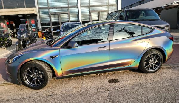 טסלה מודל 3 (2022)