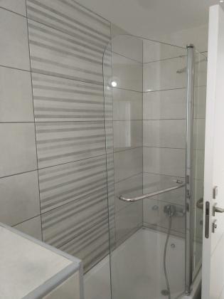 ראול ולנברג 8 (רחובות החדשה)