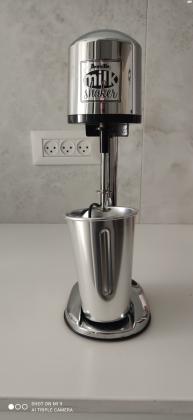 למכירה מכונת מילקשייק ביתית