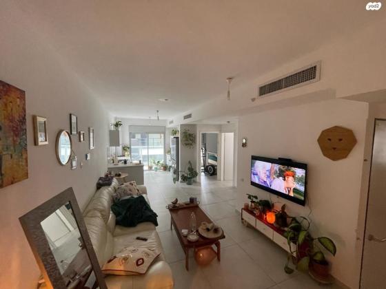 אלוף הניצחון 16 (תל יהודה)