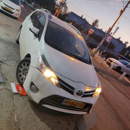 טויוטה ורסו (2015)