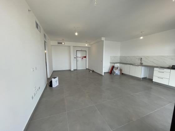 אריק איינשטיין 1 (מתחם קוממיות)