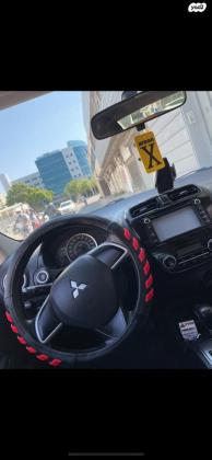 מיצובישי אטראז' (2015)