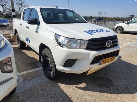 טויוטה היילקס 4X4 (2020)