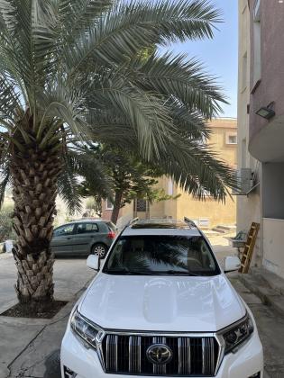 טויוטה לנד קרוזר ארוך (2018)