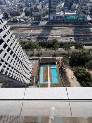 ניסים אלוני 10 (פארק צמרת)