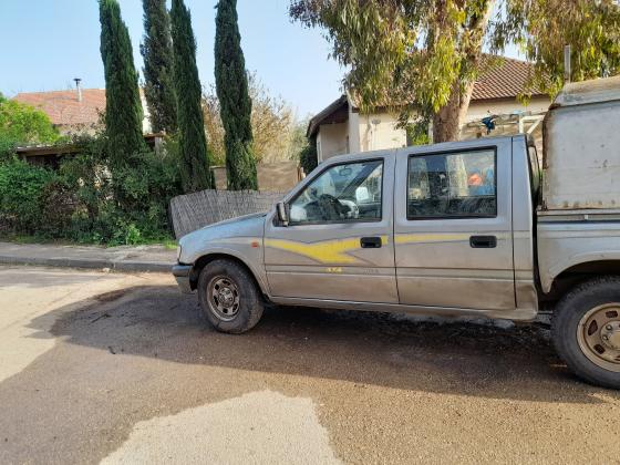 איסוזו איפון 4X4 (1999)