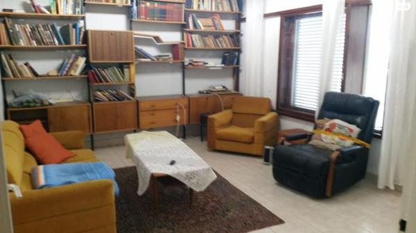 הדרור 6 (אפרידר)