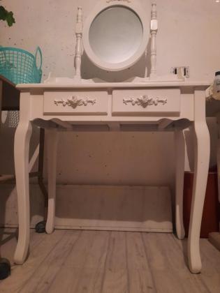 שידת איפור לנערה המתבגרת הכולל