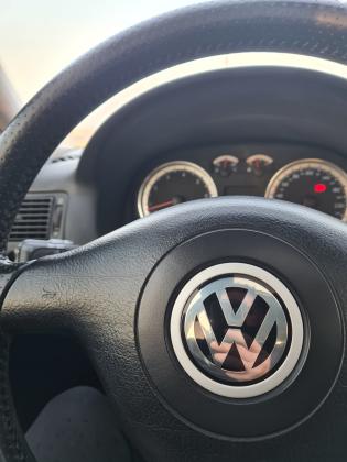 פולקסווגן גולף (2002)