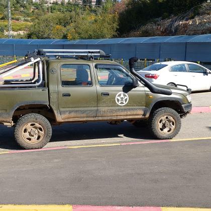 טויוטה היילקס 4X4 (2000)