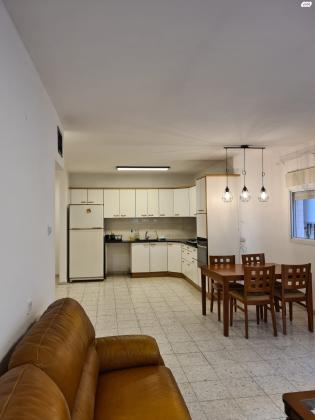 חיים הזז 6 (מרכז אזרחי)