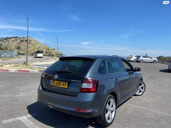 סקודה ראפיד ספייסבק (2015)