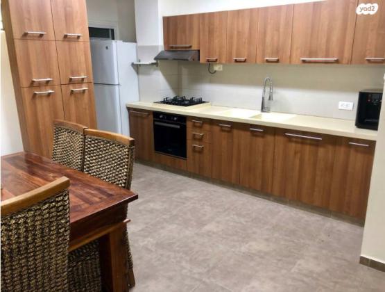 האיילון 9 (גני יער)