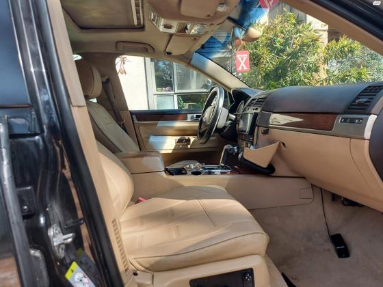 פולקסווגן טוארג (2008)