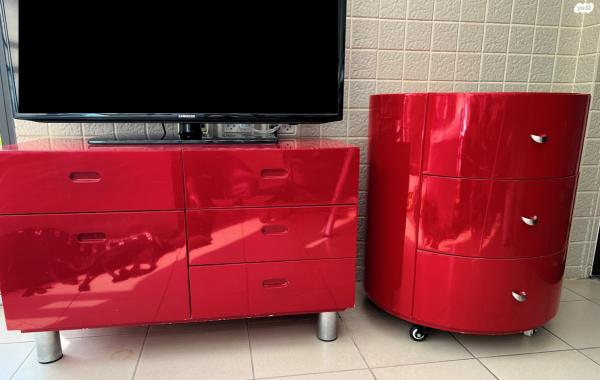 שידה מגרות / קונסולה לטלויזיהאורך