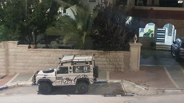 לנד רובר דיפנדר (1997)