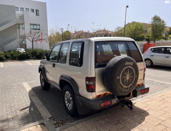 איסוזו טרופר קצר (1999)