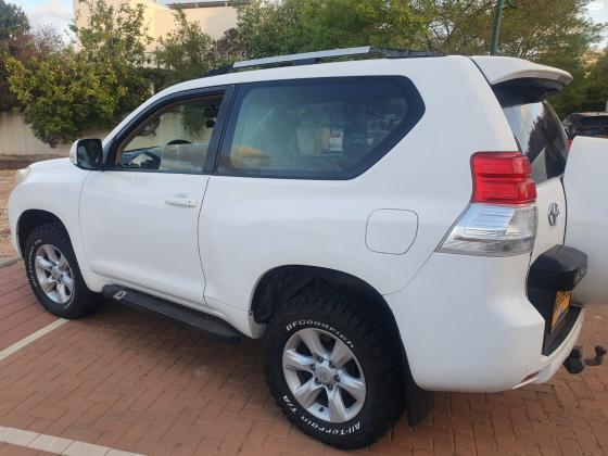 טויוטה לנד קרוזר קצר (2013)