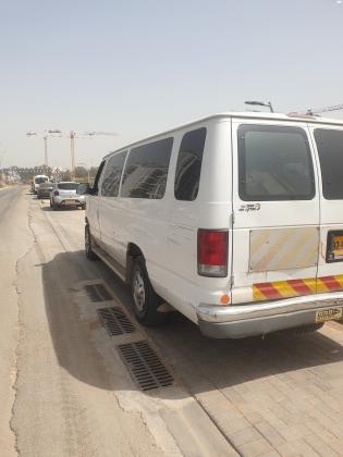 פורד אקונוליין ארוך (2002)