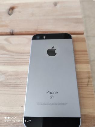 למכירה אייפון SE 2018 במצב תקין וטוב