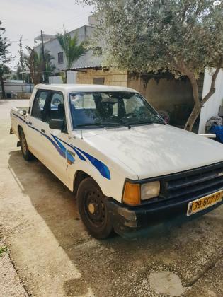 מאזדה B2000 (1995)