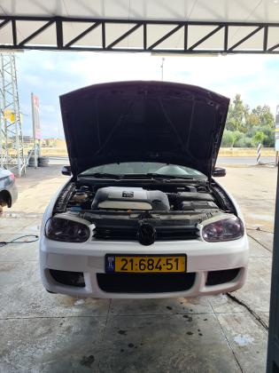 פולקסווגן גולף (2002)