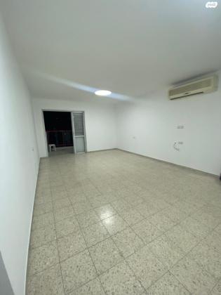 הדר 15 (תל גיבורים)