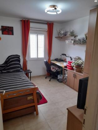 הרב ניסנבאום 34 (רמת הנשיא)