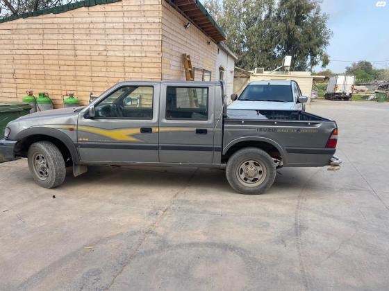 איסוזו איפון 4X4 (2000)