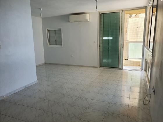 דרך בן גוריון 73 (מערב)