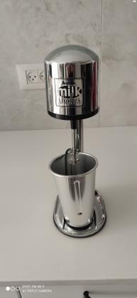 למכירה מכונת מילקשייק ביתית