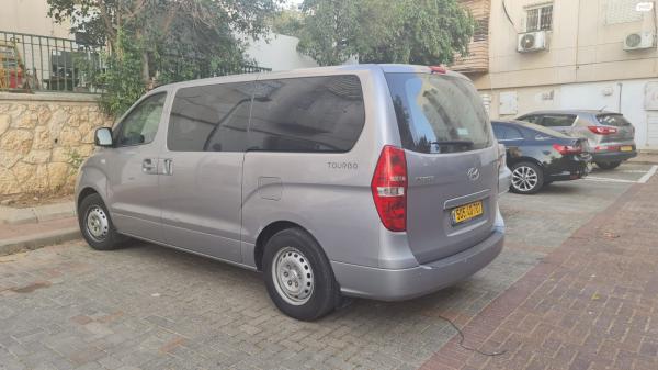 יונדאי i800 (2018)