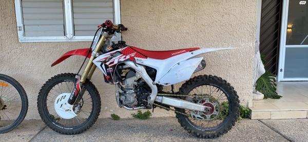 הונדה CRF250R (2017)