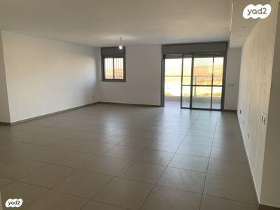 זכריה הנביא 4