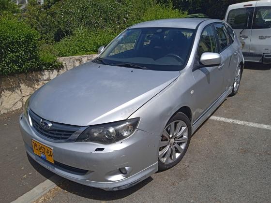 סובארו B3 האצ'בק (2008)