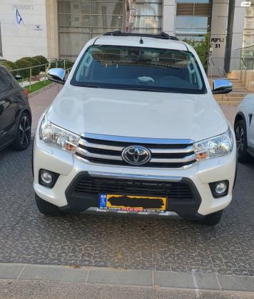 טויוטה היילקס 4X4 (2020)