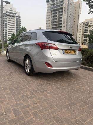 יונדאי i30CW (2015)