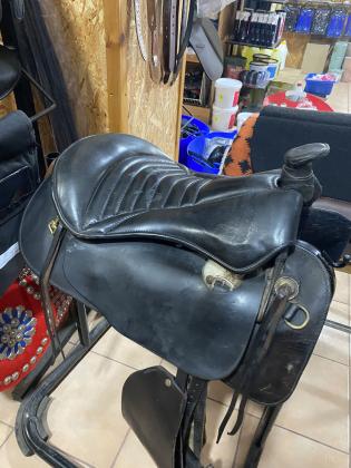 אוכף אנגלי כחדש- דגם m and w