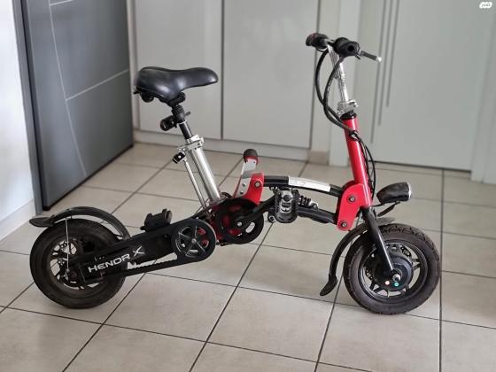 אופניים חשמליים מתקפלים במצב מעולה