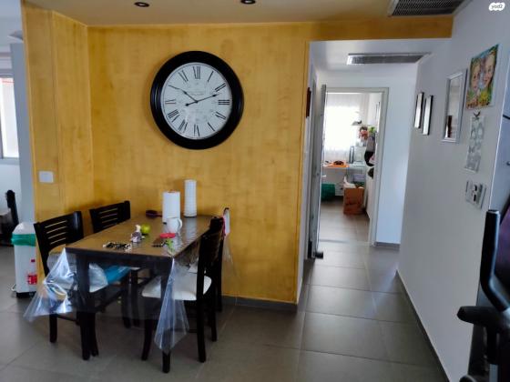 עין עברונה 9 (האגמים)