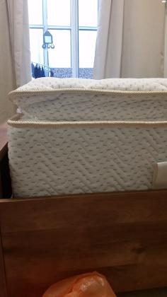 זוג מזרונים יחיד של חברת