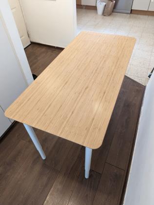 שולחן כתיבה מודולרי של איקאה,