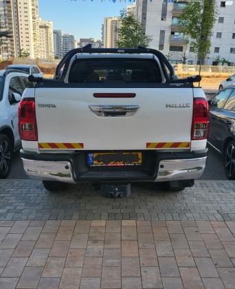 טויוטה היילקס 4X4 (2020)